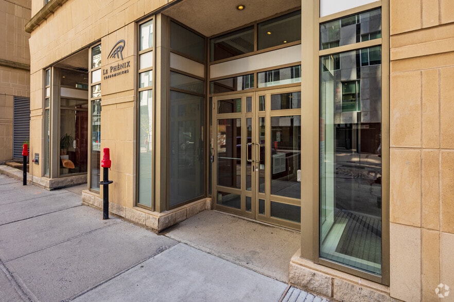 640-644 St Notre-Dame O, Montréal, QC à vendre - Photo du bâtiment - Image 3 de 8