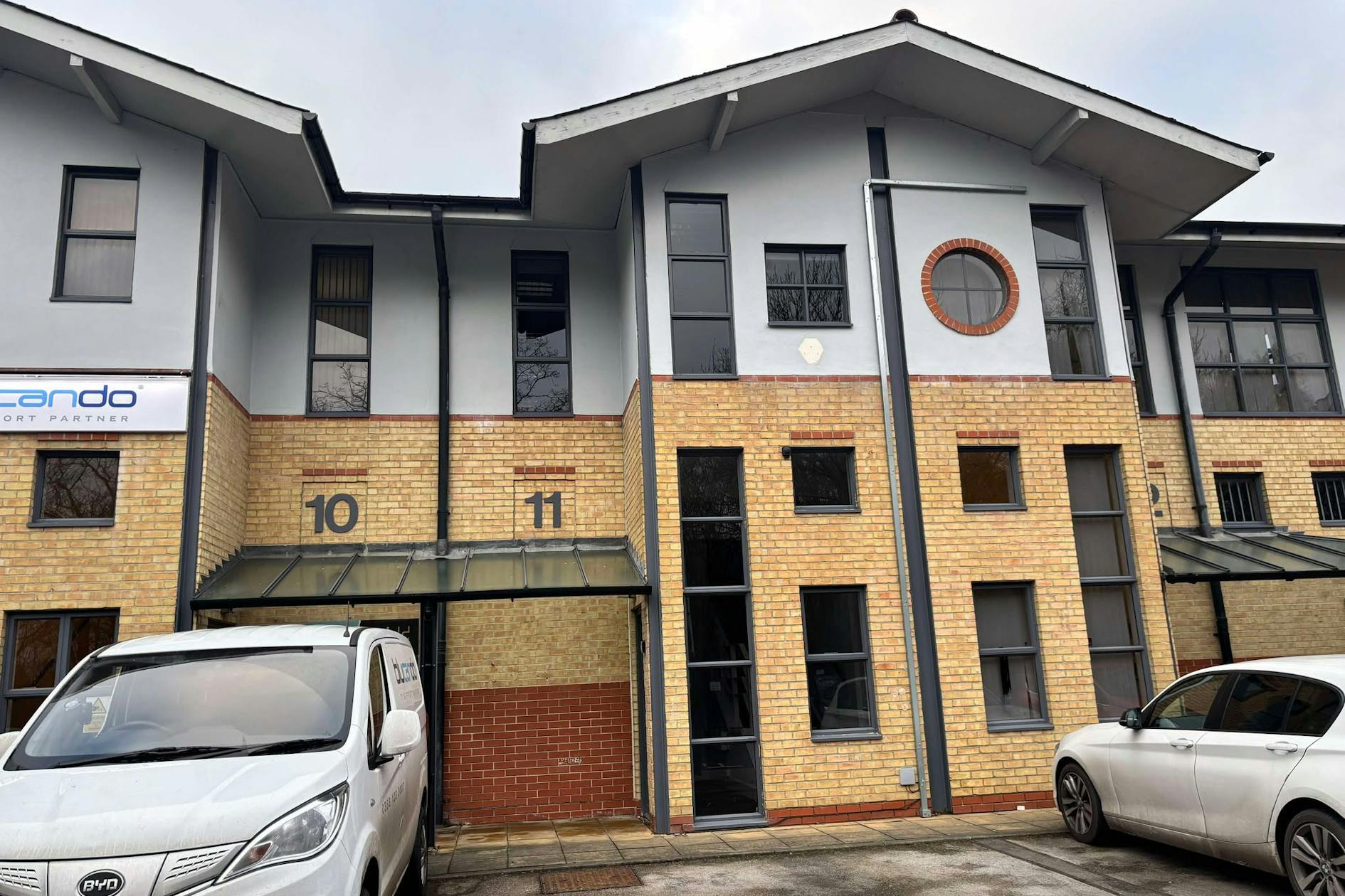 Eelmoor Rd, Farnborough à louer Photo du bâtiment- Image 1 de 5