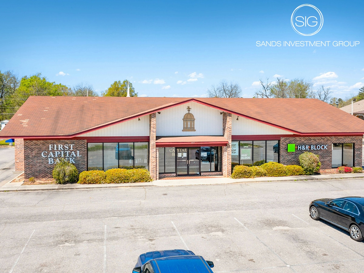 207 15-401 Byp E, Bennettsville, SC for lease Building Photo- Image 1 of 6