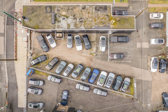 More details for 1585 5th Av W, Vancouver, BC - Land for Lease