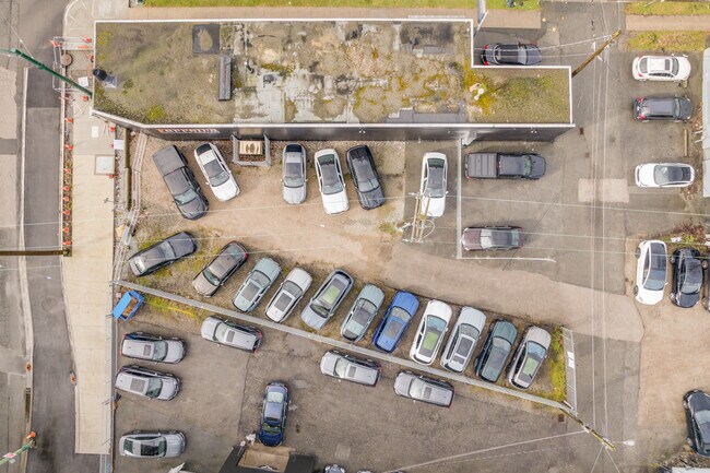 Plus de détails pour 1585 5th Av W, Vancouver, BC - Terrain à louer