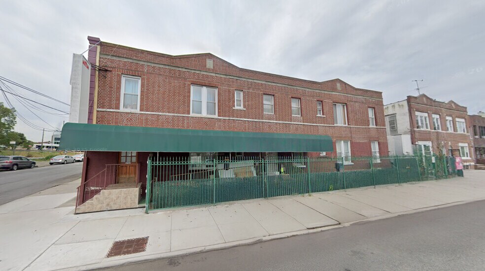 702 Banner Ave, Brooklyn, NY à vendre - Photo du bâtiment - Image 2 de 3