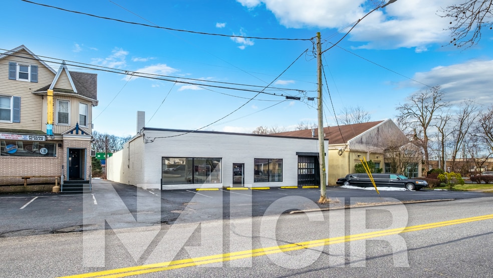 3319 Derry St, Harrisburg, PA for lease - Building Photo - Image 1 of 5