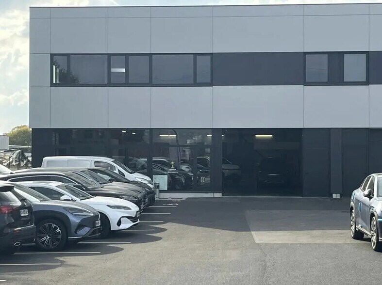 Flex dans VILLENEUVE-D'ASCQ à louer - Photo du bâtiment - Image 2 de 2