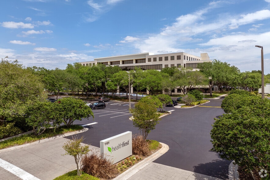 1101 Greenwood Blvd, Lake Mary, FL for lease - Building Photo - Image 3 of 6