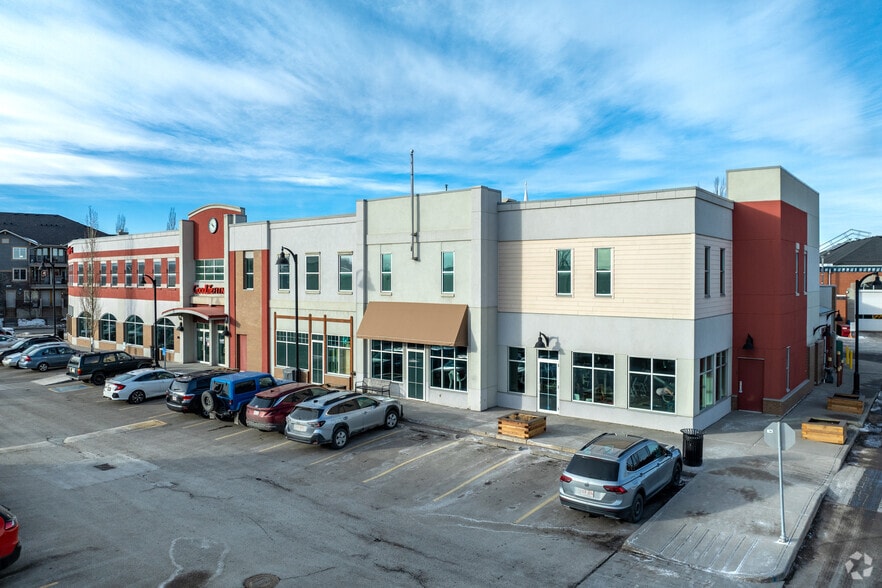 20 Mckenzie Towne Ave SE, Calgary, AB à louer - Photo du bâtiment - Image 3 de 24
