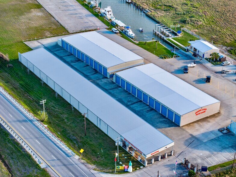 3902 Highway 146 N, Texas City, TX à vendre - Photo du bâtiment - Image 2 de 28