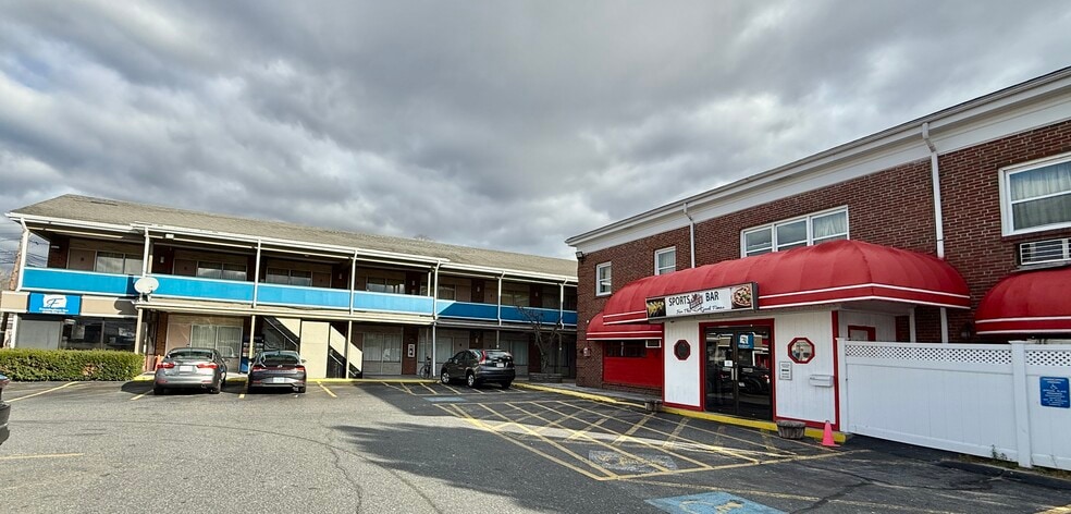 1186 Worcester Rd, Framingham, MA for sale - Building Photo - Image 1 of 49