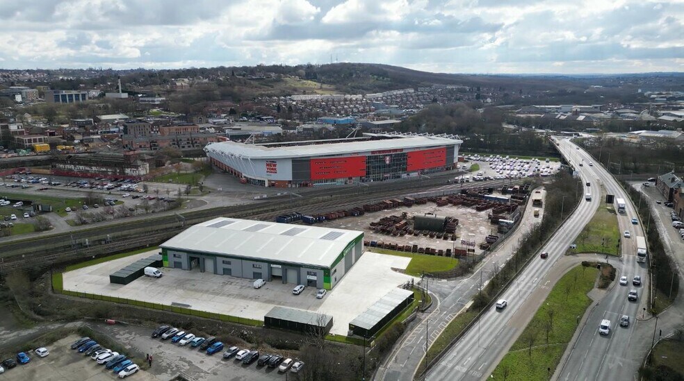 Brinsworth Street, Rotherham à louer - Photo du bâtiment - Image 1 de 3