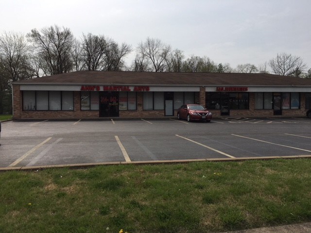 12032 Tesson Ferry Rd, Saint Louis, MO à louer - Photo du bâtiment - Image 2 de 4