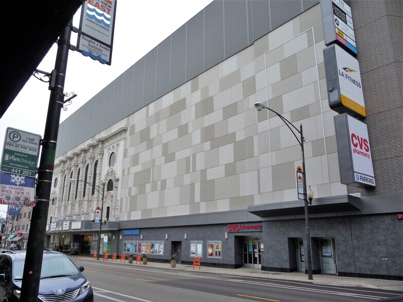 2828 N Clark St, Chicago, IL à louer - Photo du bâtiment - Image 3 de 21