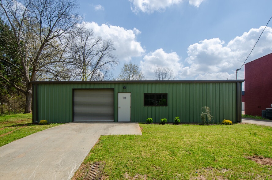 100 Candler St, Villa Rica, GA à vendre - Photo du bâtiment - Image 2 de 15