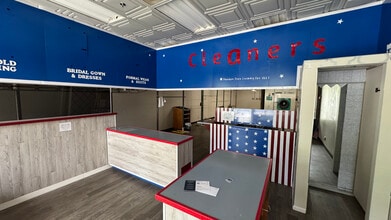 540-690 E Los Angeles Ave, Simi Valley, CA for lease Interior Photo- Image 2 of 5