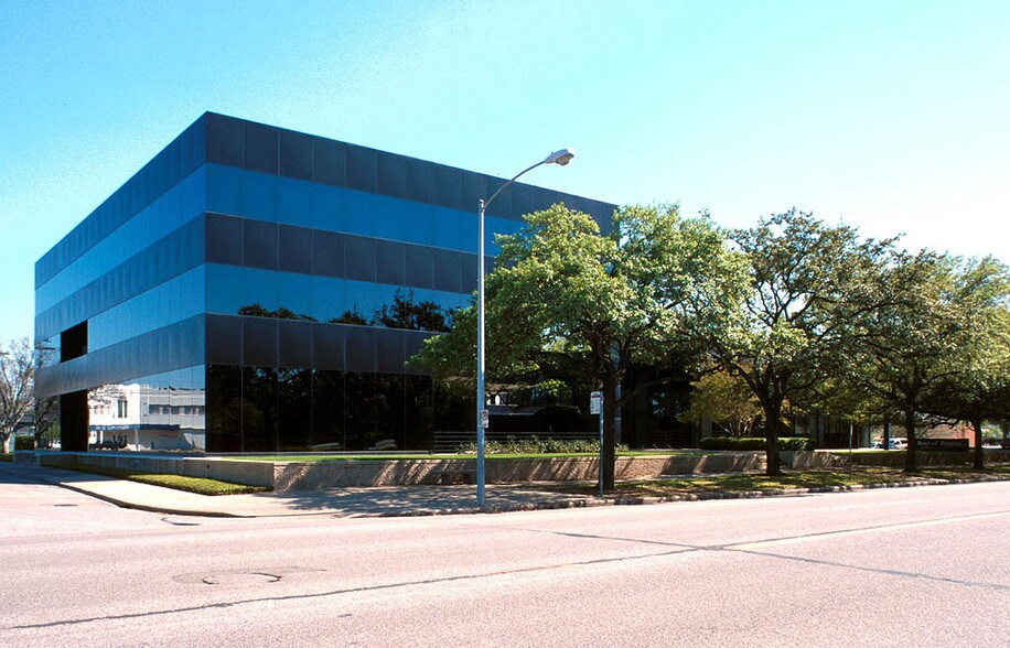 5115 Main St, Houston, TX à vendre - Photo du bâtiment - Image 3 de 8