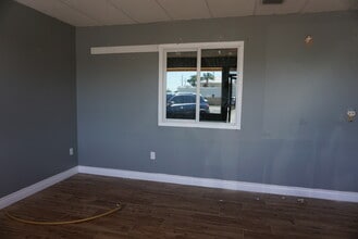 7630 S Us-1 Hwy, Port Saint Lucie, FL for lease Interior Photo- Image 1 of 9