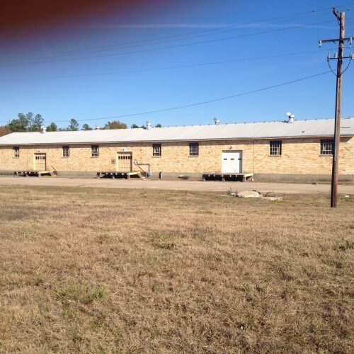 490 Oak St, Hooks, TX for lease - Building Photo - Image 2 of 2