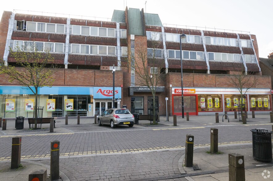 27-37 Station Rd, Hayes à louer - Photo du bâtiment - Image 3 de 3