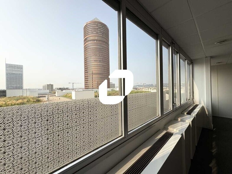 Bureau dans Lyon à vendre - Photo du bâtiment - Image 2 de 7