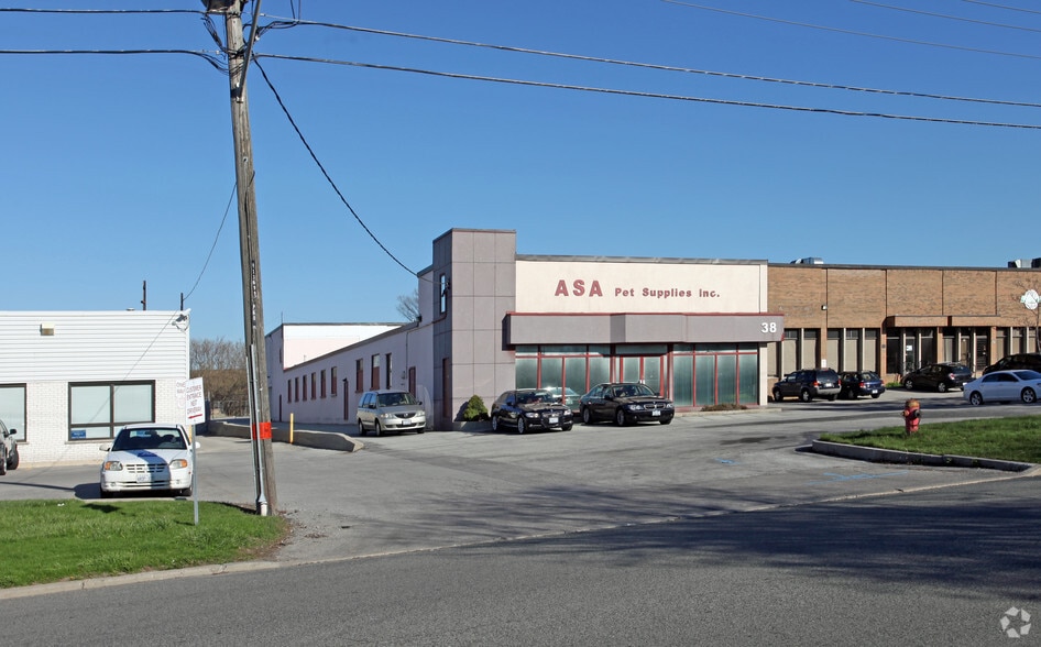 38 Carnforth Rd, Toronto, ON for lease - Building Photo - Image 2 of 2