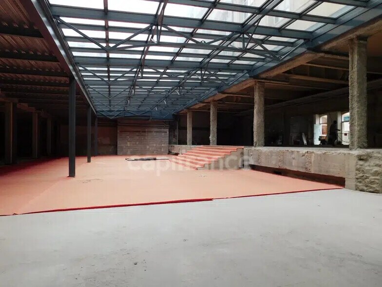 Retail in Nancy for lease - Building Photo - Image 3 of 6