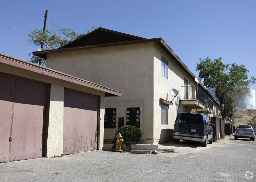 16518 Avalon Ave, Victorville, CA for sale - Primary Photo - Image 1 of 1