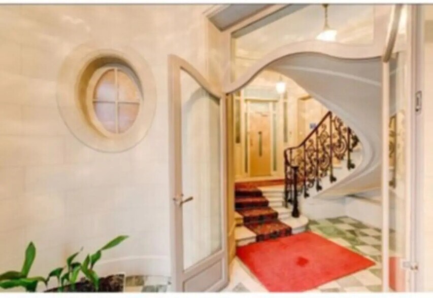 Bureau dans Paris à vendre - Photo du bâtiment - Image 3 de 4