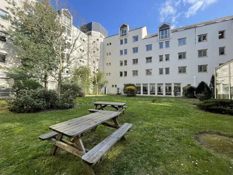 2 Rue Crucy, Nantes à vendre - Photo du bâtiment - Image 1 de 5