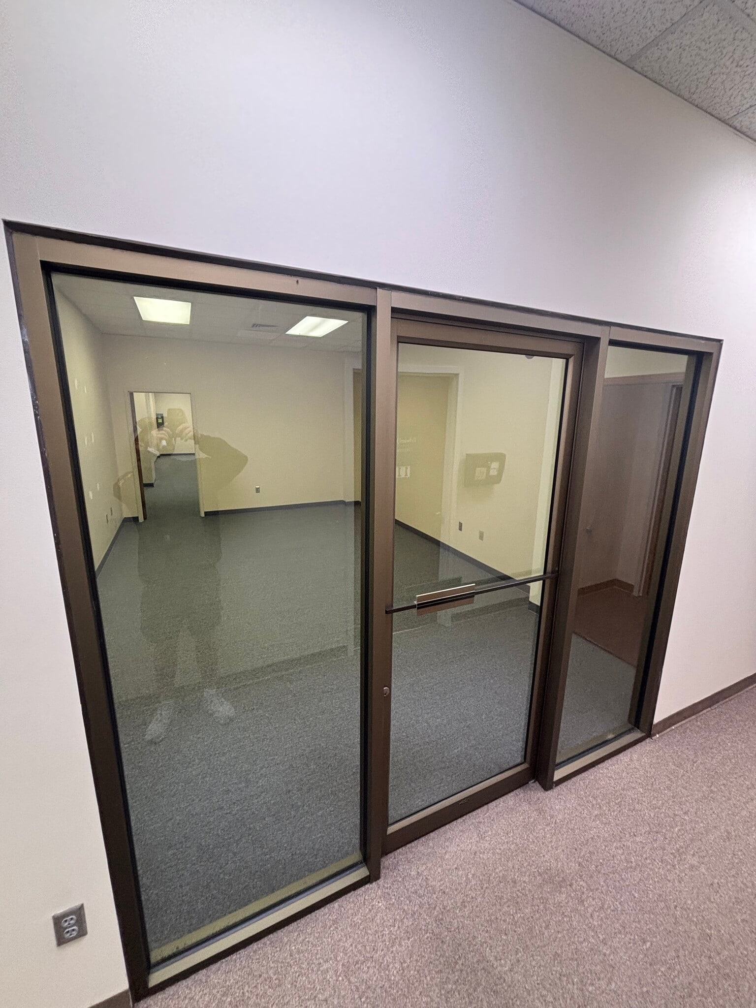 102-108 E Main St, Kingsport, TN à louer Photo intérieure- Image 1 de 6