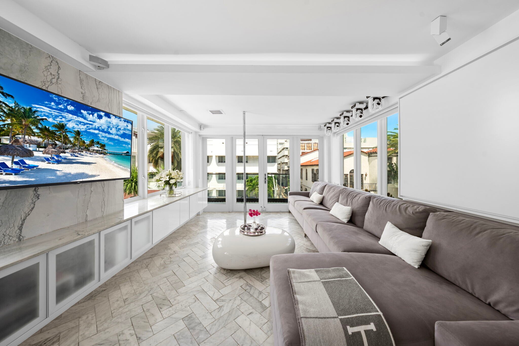 124 11th St, Miami Beach, FL à vendre Photo principale- Image 1 de 103