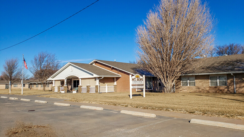 704 Main St, Mount Hope, KS à vendre - Photo principale - Image 1 de 17