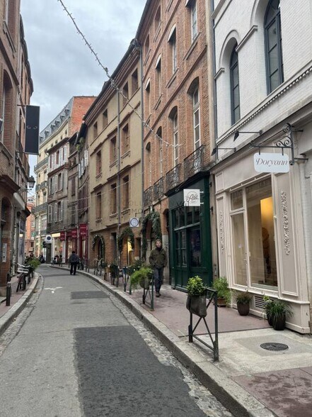 Commerce de détail dans Toulouse à louer - Photo du bâtiment - Image 1 de 1