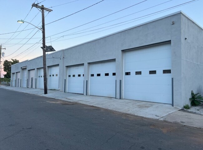Plus de détails pour 459 Somerset St, Somerset, NJ - Industriel à louer