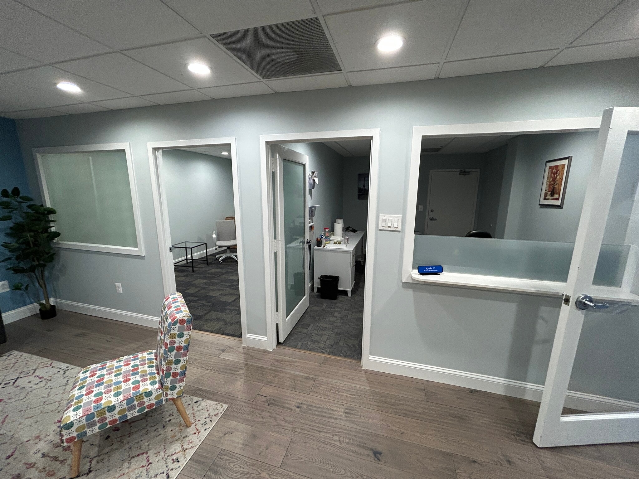 7945 Macarthur Blvd, Cabin John, MD for lease Interior Photo- Image 1 of 3