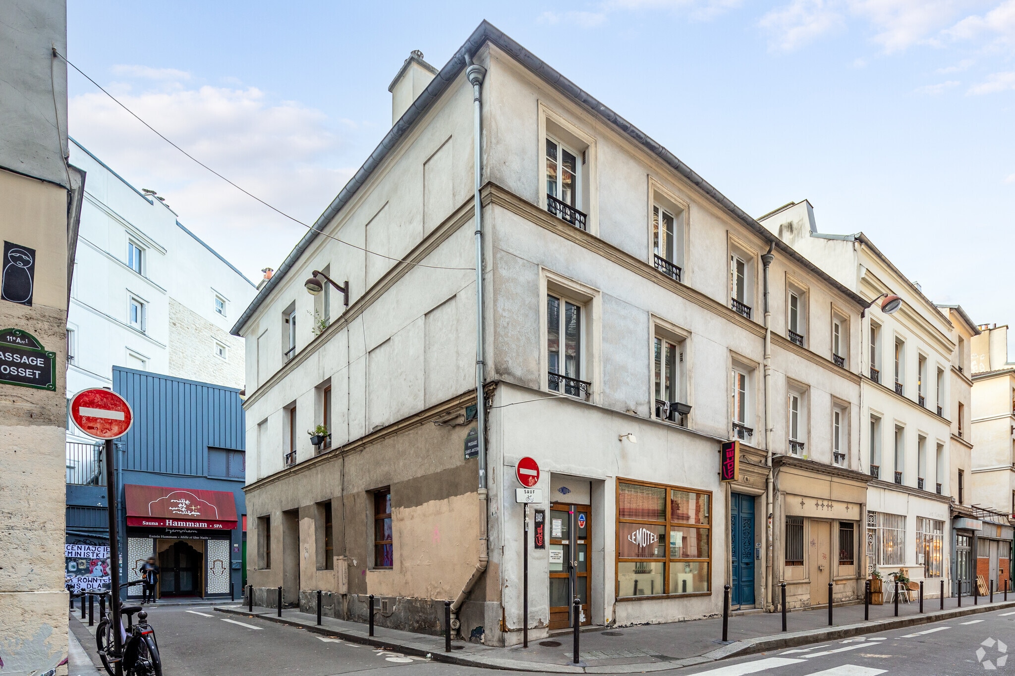 7 Passage Saint-Antoine, Paris for sale Primary Photo- Image 1 of 3