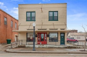 211 W William J Bryan Pky, Bryan, TX for lease Interior Photo- Image 1 of 8