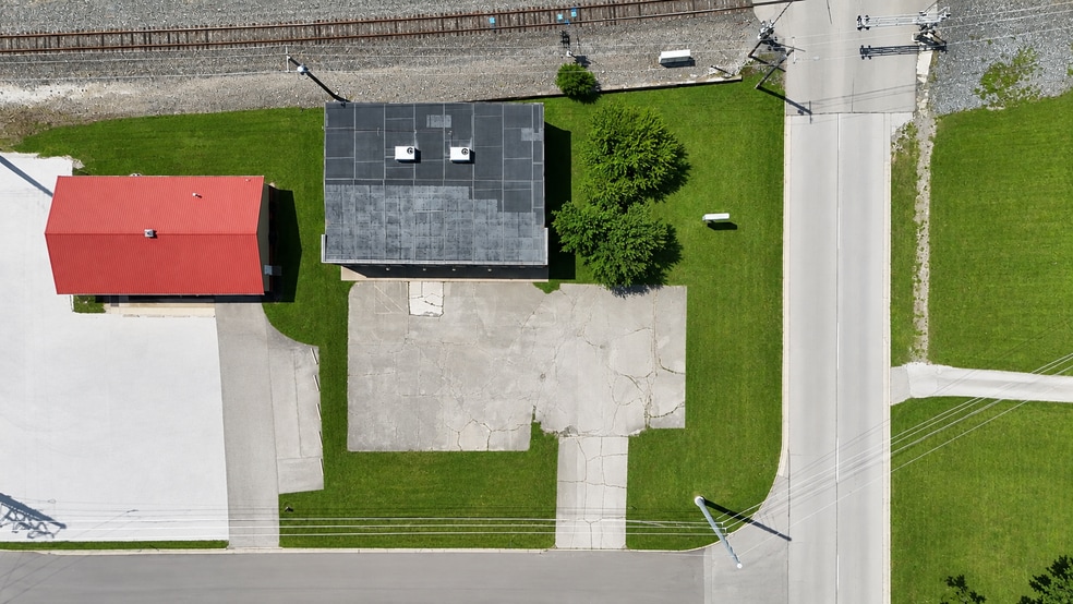 418 E 3rd St, Marion, IN for sale - Building Photo - Image 3 of 15