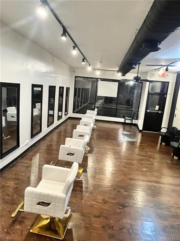 129 Main St, Nanuet, NY for lease Interior Photo- Image 1 of 2