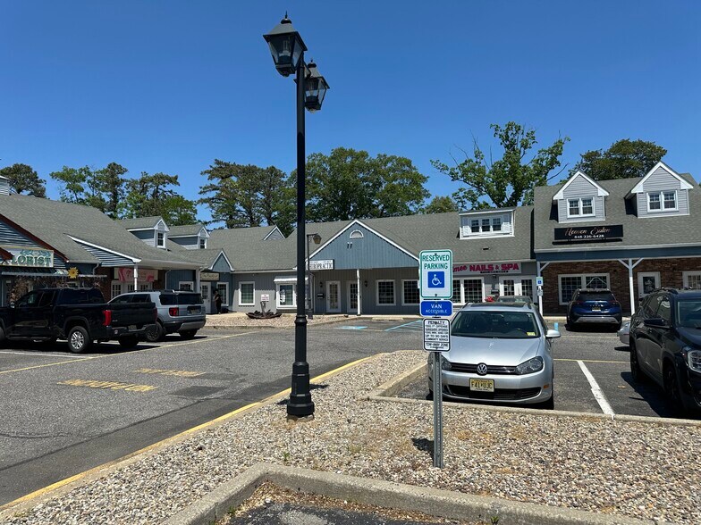 950 Rt 9, Bayville, NJ à louer - Photo du bâtiment - Image 2 de 4