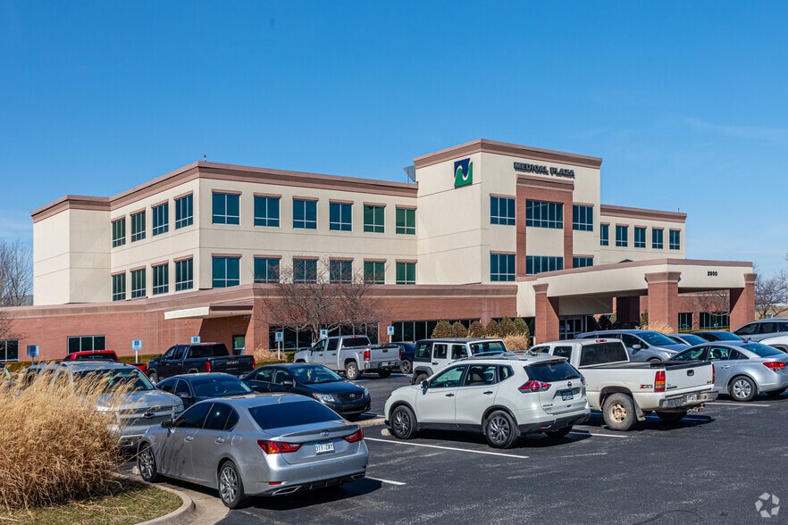 2900 Medical Center Pky, Bentonville, AR for lease - Primary Photo - Image 2 of 6