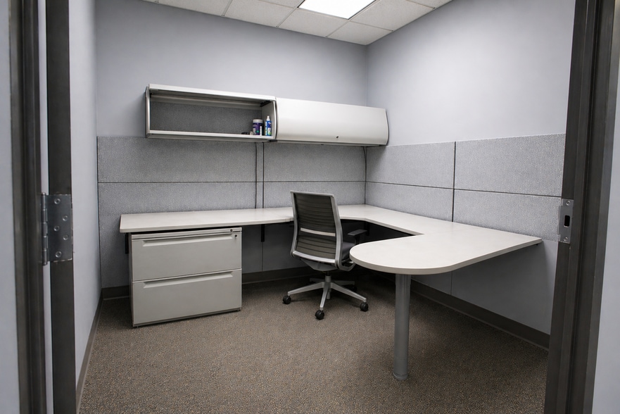 411 Aviation Way, Frederick, MD for lease - Building Photo - Image 3 of 11
