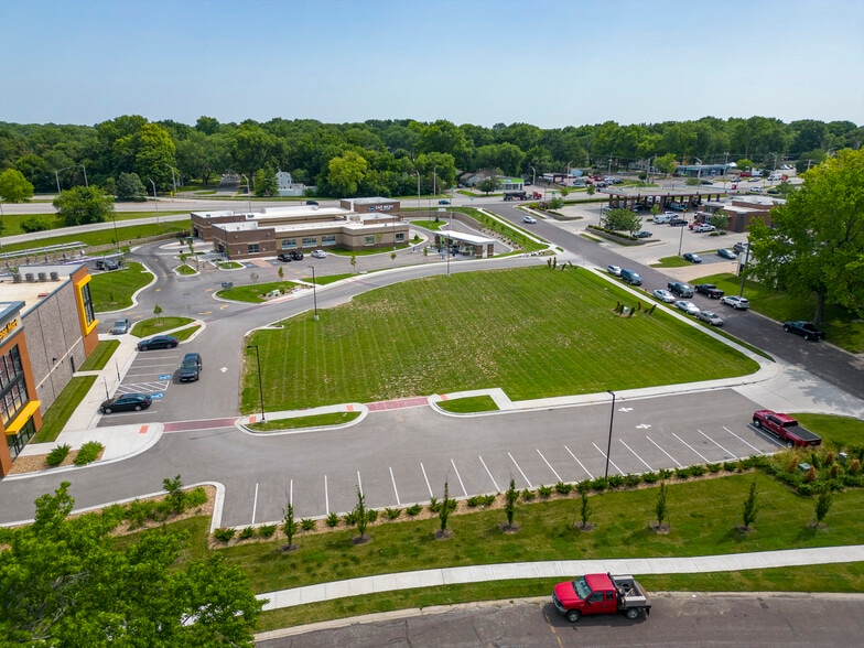 7240 Shawnee Mission Pky, Overland Park, KS à louer - Aérien - Image 3 de 3