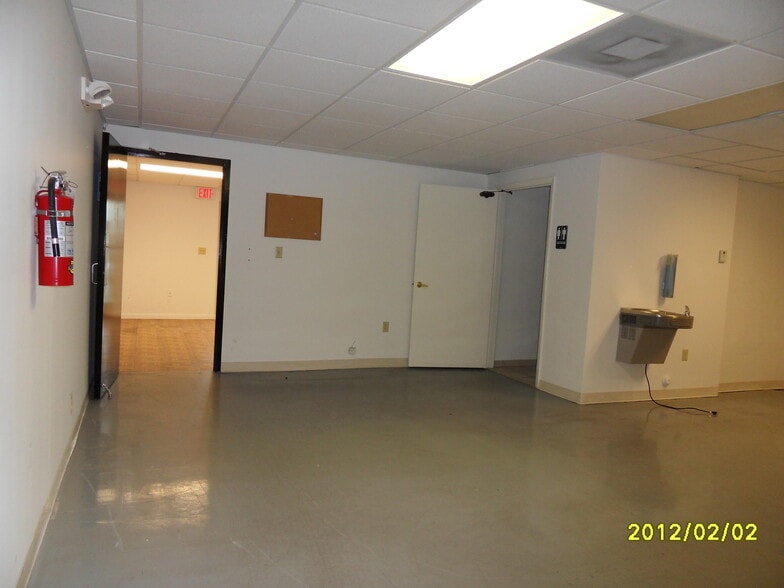 5100 NE 12th Ave, Fort Lauderdale, FL for lease - Building Photo - Image 2 of 7