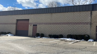 580 Pepper St, Monroe, CT for lease Building Photo- Image 1 of 1