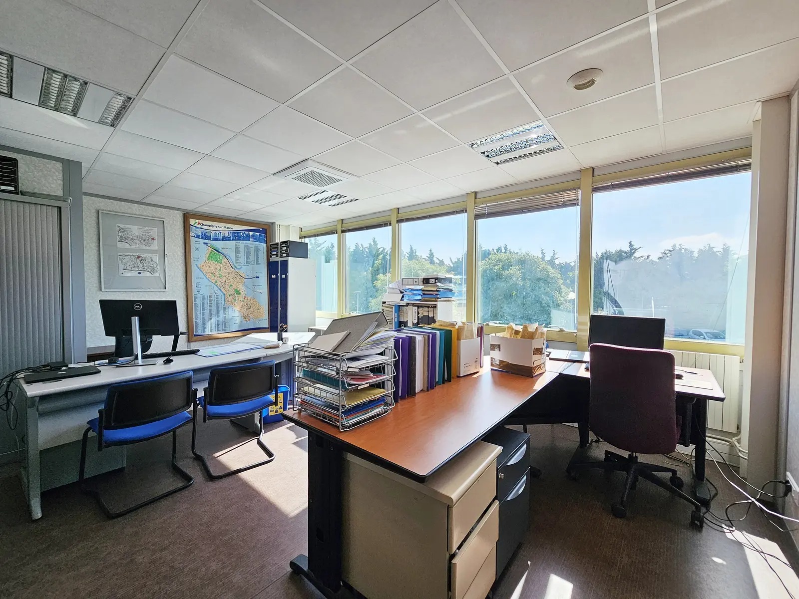 Office in Villiers-sur-Marne for lease Interior Photo- Image 1 of 10