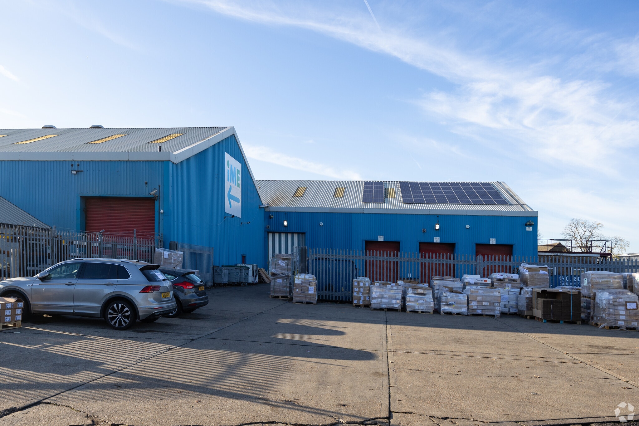 50 Freshwater Rd, Dagenham for sale Primary Photo- Image 1 of 5