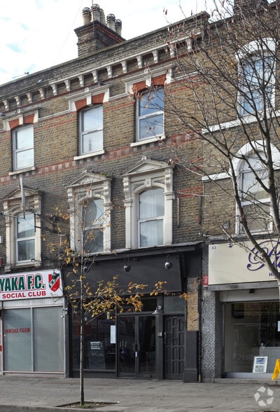 61 Stoke Newington High St, London for lease - Building Photo - Image 2 of 25