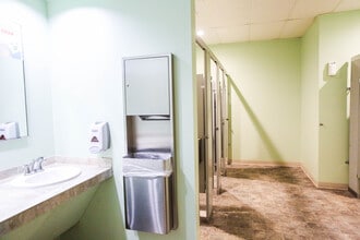 626 Minnesota Ave, Kansas City, KS for lease Interior Photo- Image 2 of 14