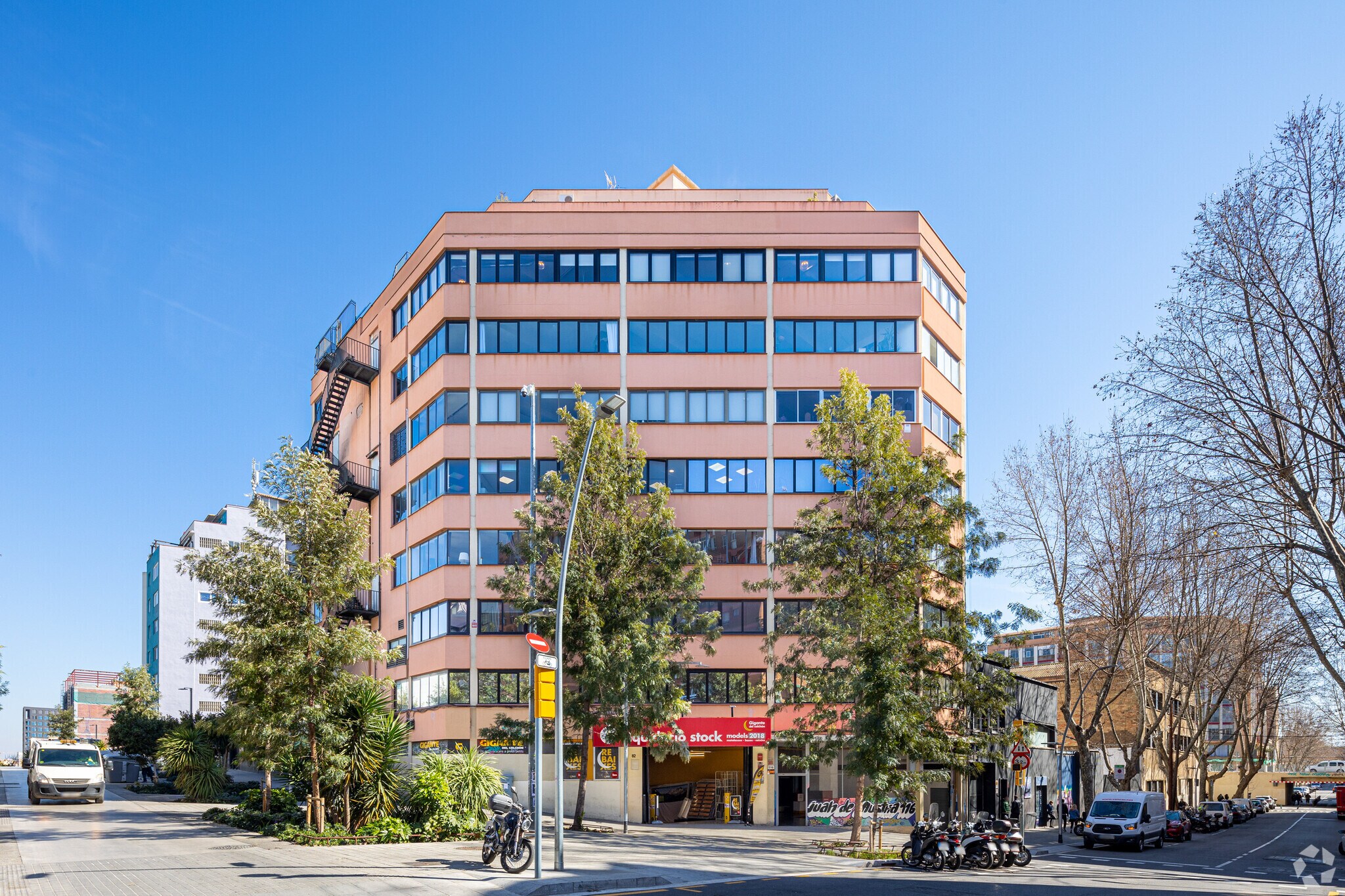Carrer Joan d'Àustria, 116, Barcelona, Barcelona for lease Primary Photo- Image 1 of 5