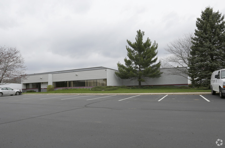 1600 S Kalamazoo Ave, Marshall, MI for sale - Primary Photo - Image 1 of 1