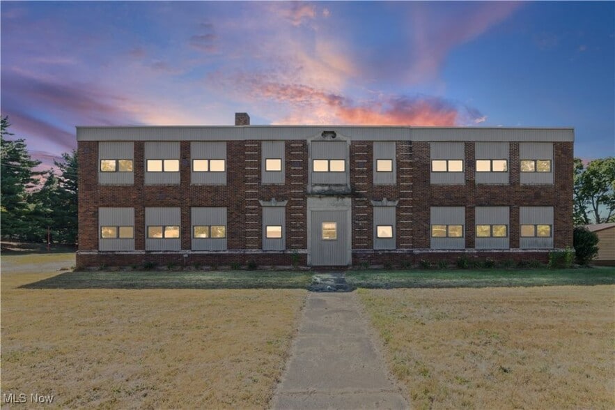 16310 Lisbon St SE, Minerva, OH à vendre - Photo du bâtiment - Image 2 de 21